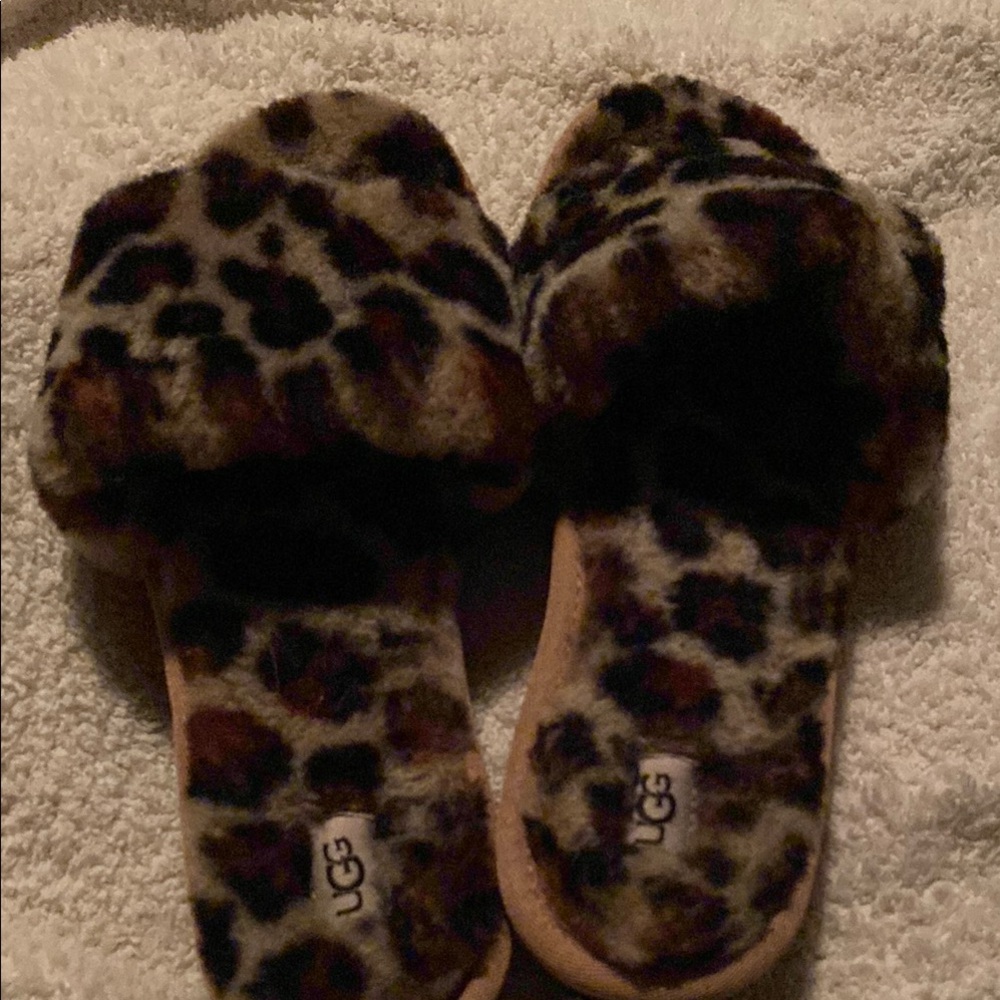 UGG Women's Leopard Print Slippers
